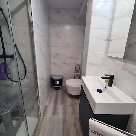 Nereida If B アパート ベニドルム